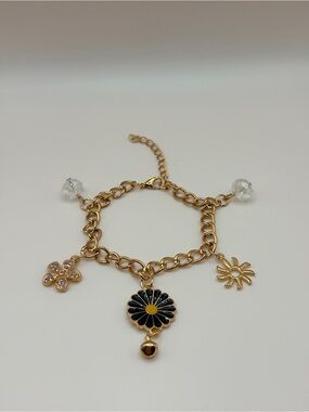 Fashion Jewelry Gold-Tone Black & Yellow Daisy Charm Bracelet